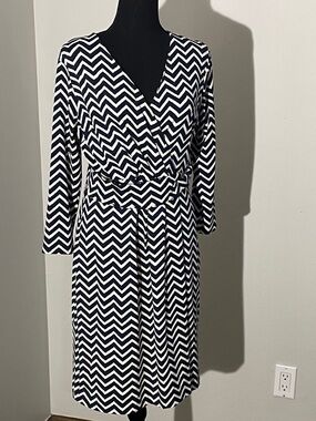 Talbots Navy and Ivory Chevron Wrap Dress Med